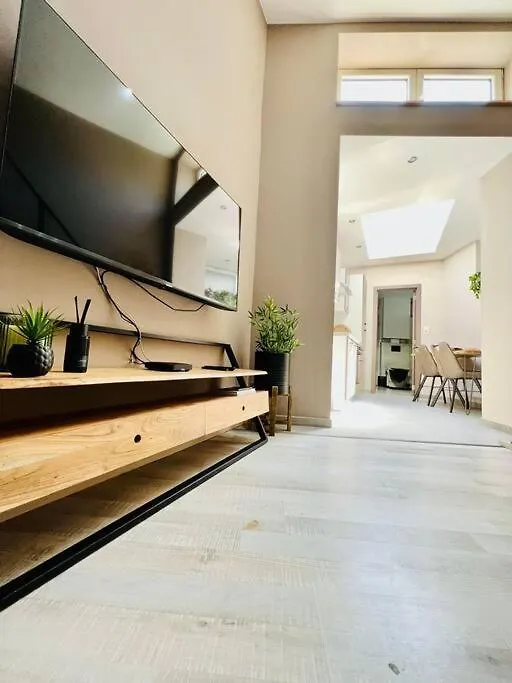 Апартаменты Appartement Tropical Льеж Бельгия
