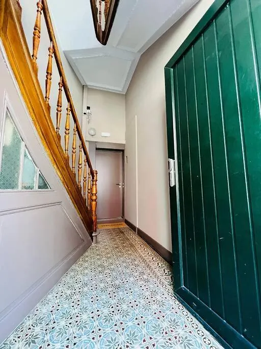 Апартаменты Appartement Tropical Льеж