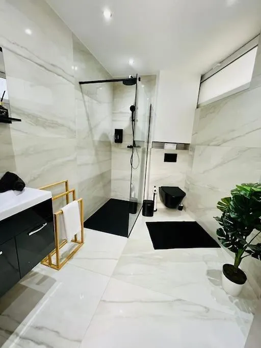Апартаменты Appartement Tropical Льеж